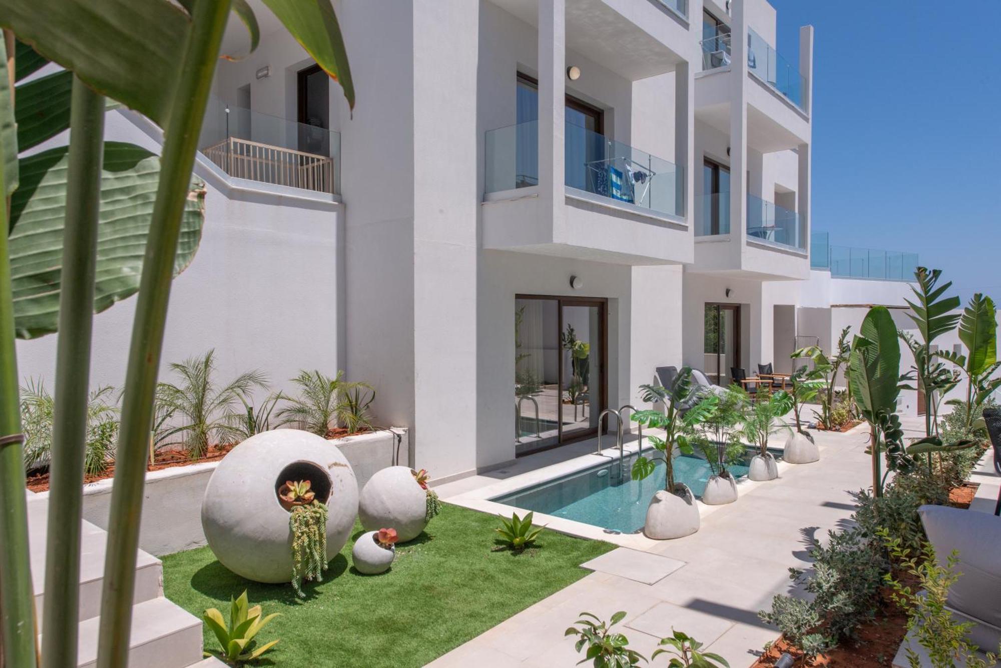 Mika Villas & Suites ヘルソニソス エクステリア 写真
