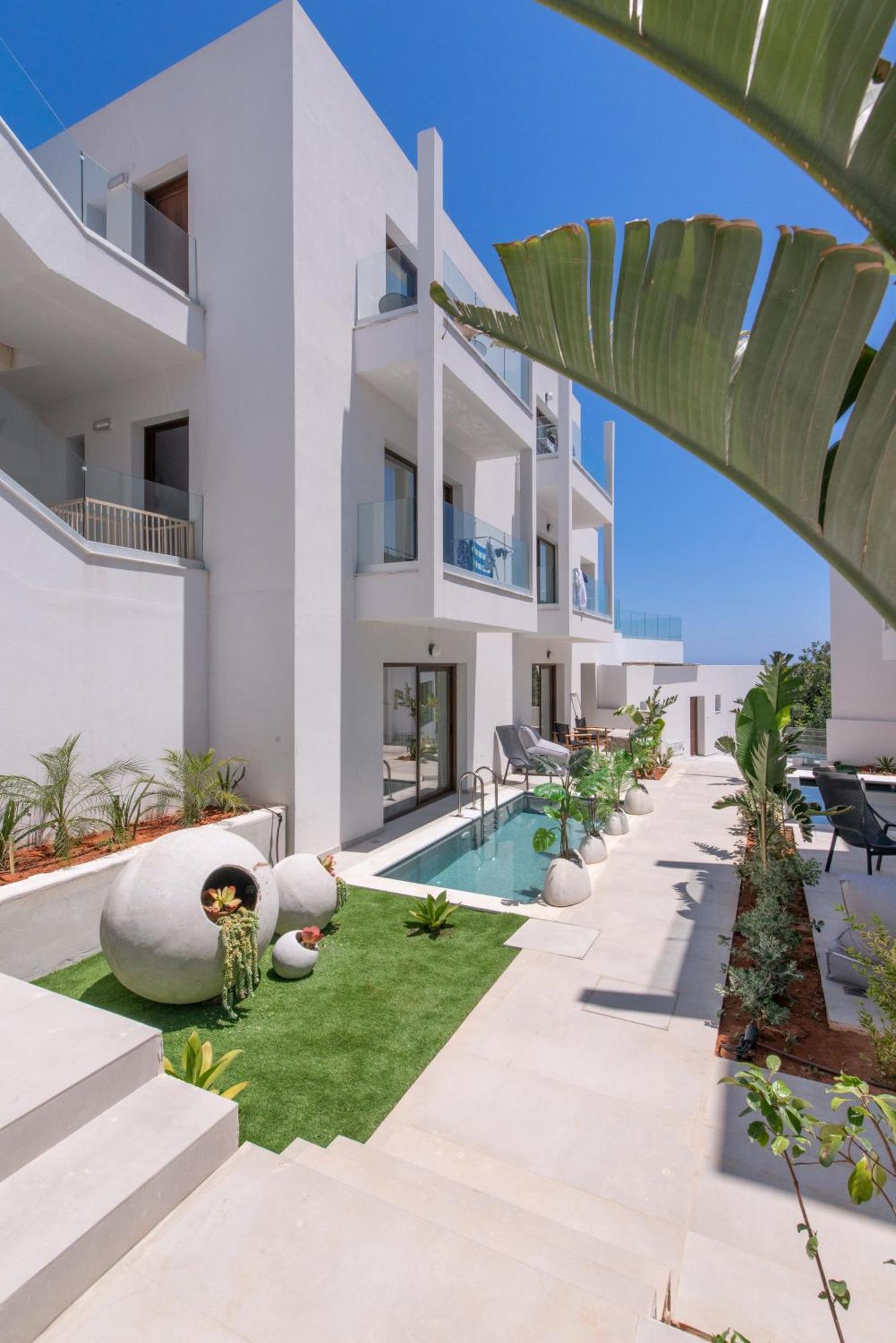 Mika Villas & Suites ヘルソニソス エクステリア 写真