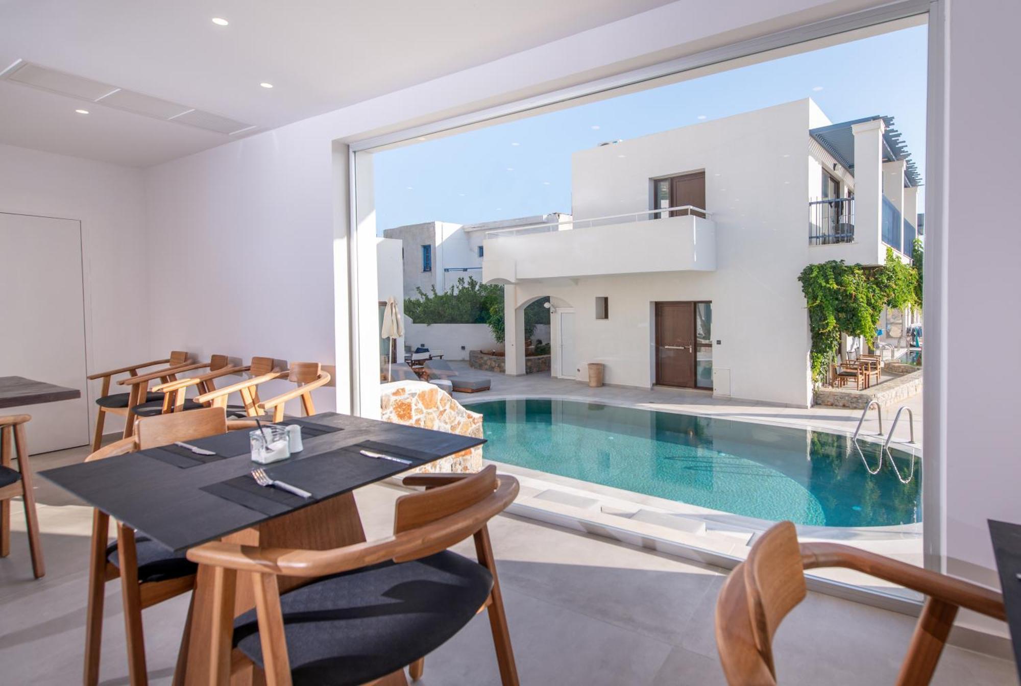 Mika Villas & Suites ヘルソニソス エクステリア 写真