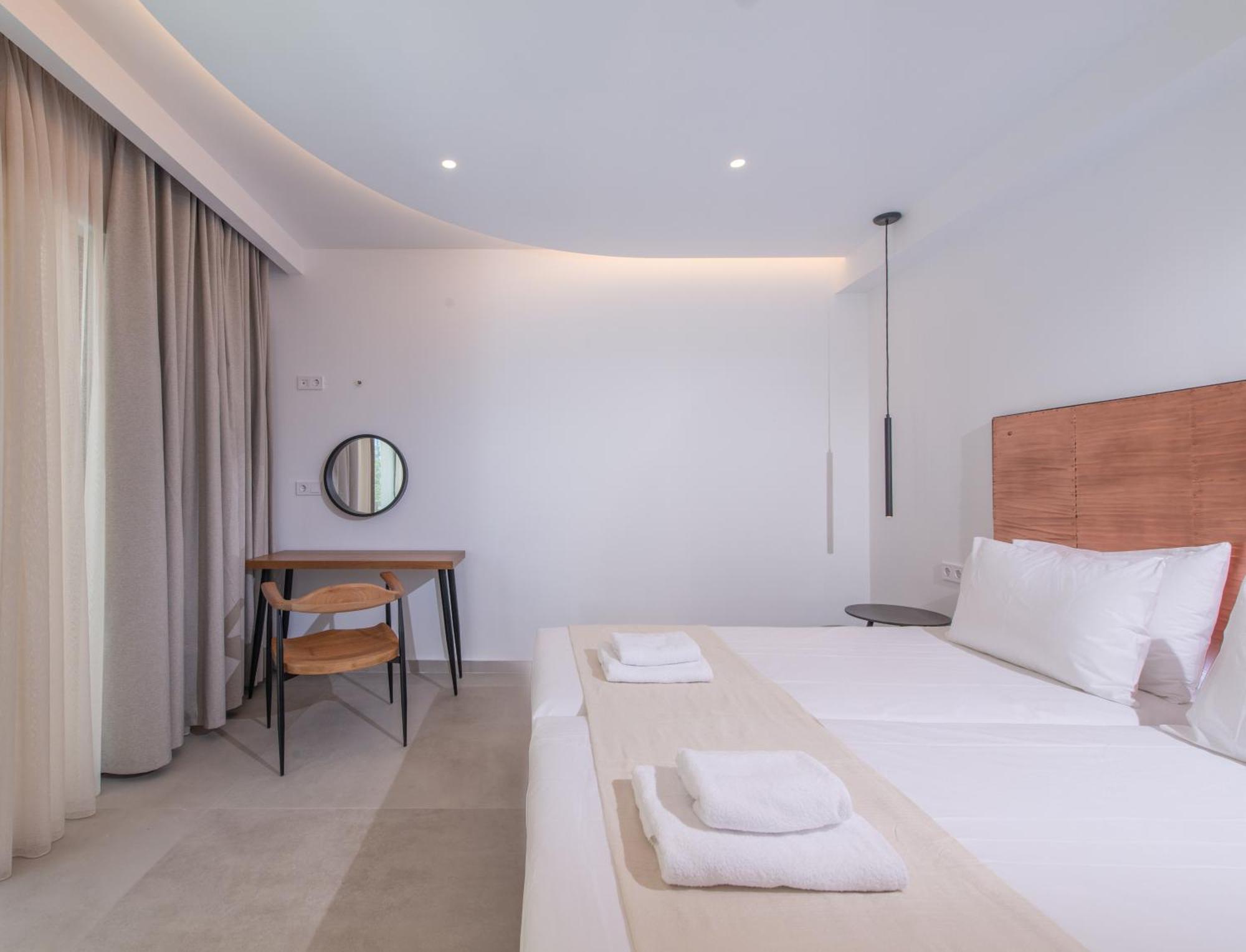 Mika Villas & Suites ヘルソニソス エクステリア 写真