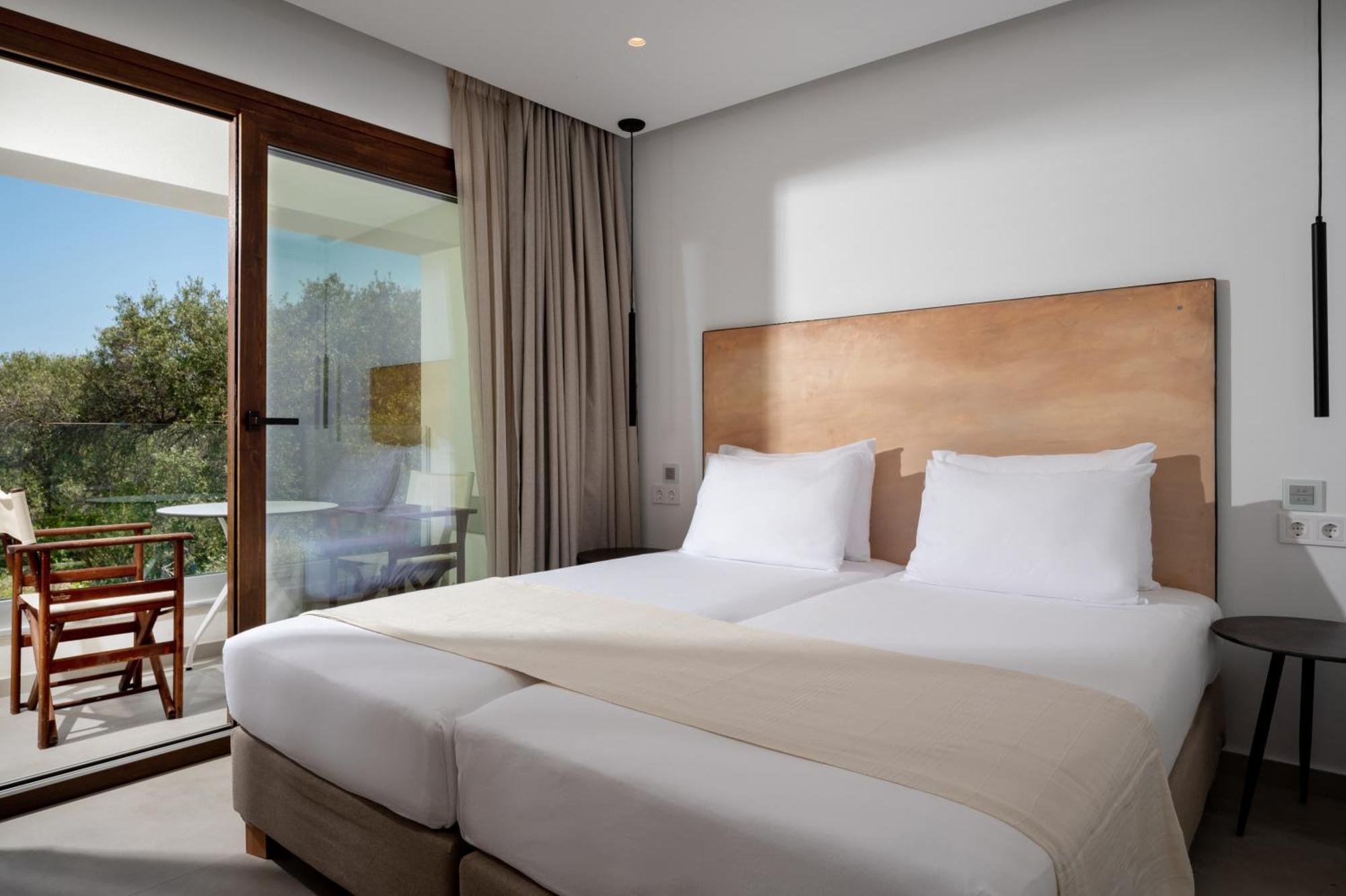 Mika Villas & Suites ヘルソニソス 部屋 写真