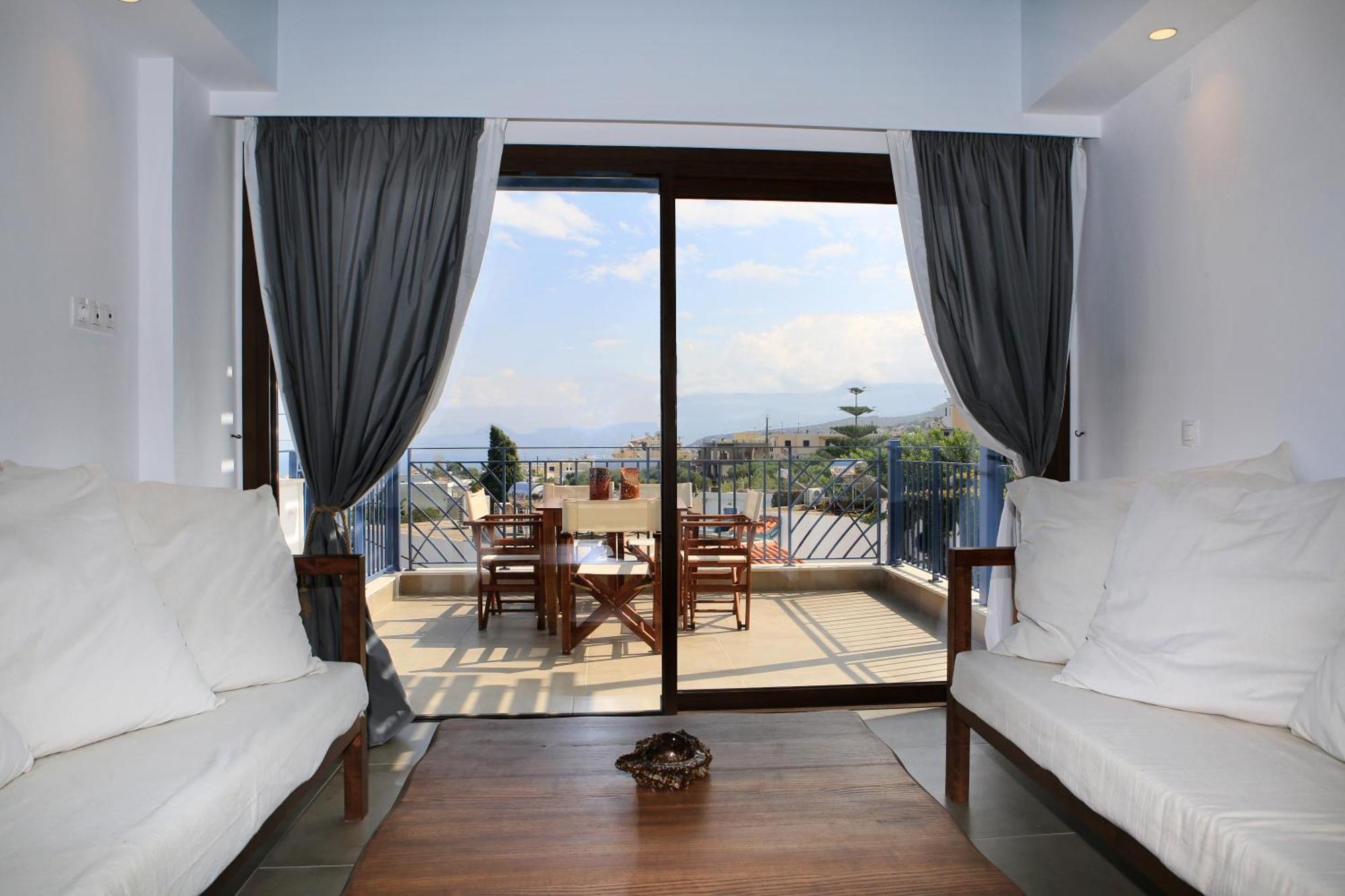 Mika Villas & Suites ヘルソニソス 部屋 写真