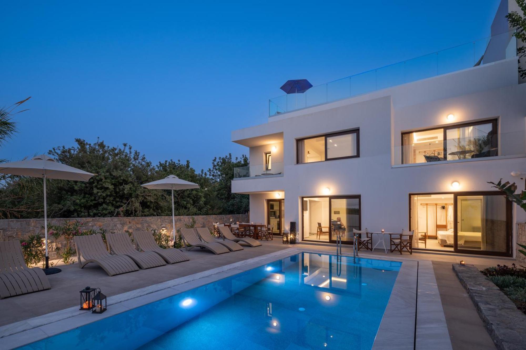 Mika Villas & Suites ヘルソニソス 部屋 写真