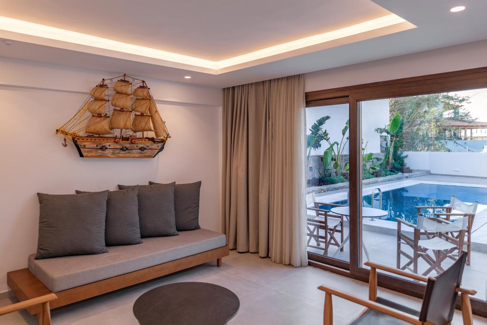 Mika Villas & Suites ヘルソニソス 部屋 写真